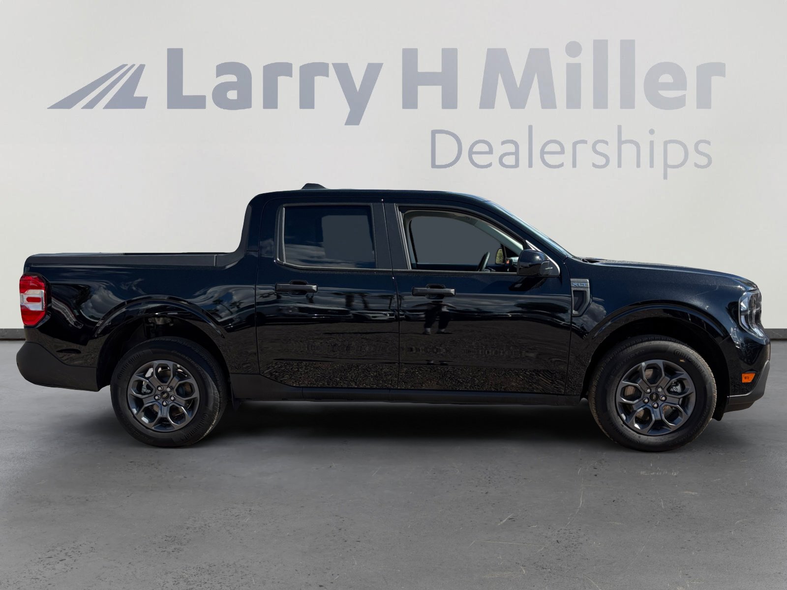 New 2025 Ford Maverick XLT w/ XLT Luxury Package image 6