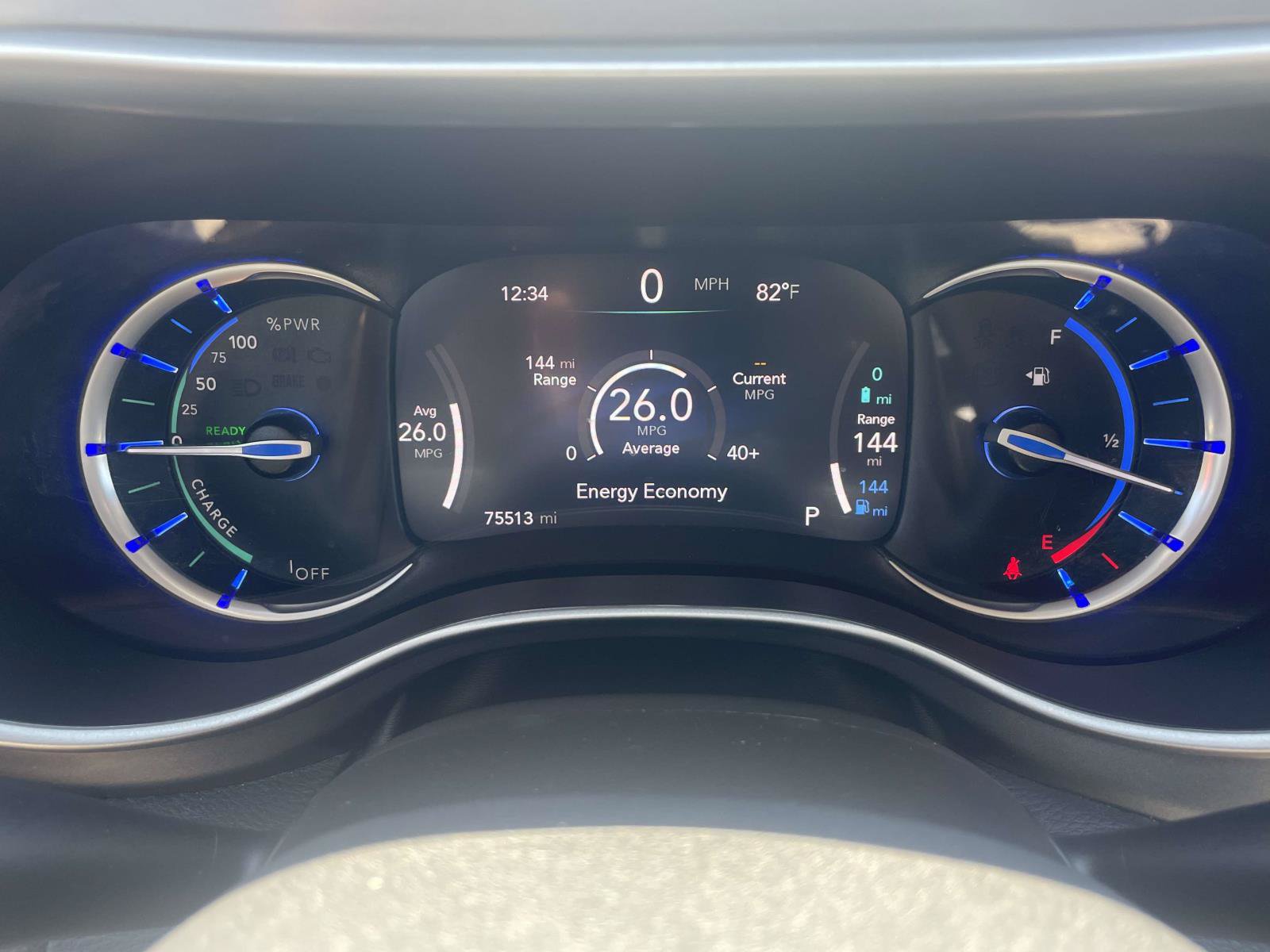 Used 2023 Chrysler Pacifica Touring-L FWD image 23