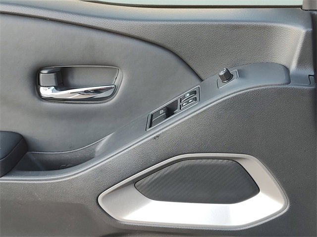 Used 2022 Nissan Frontier SV image 28