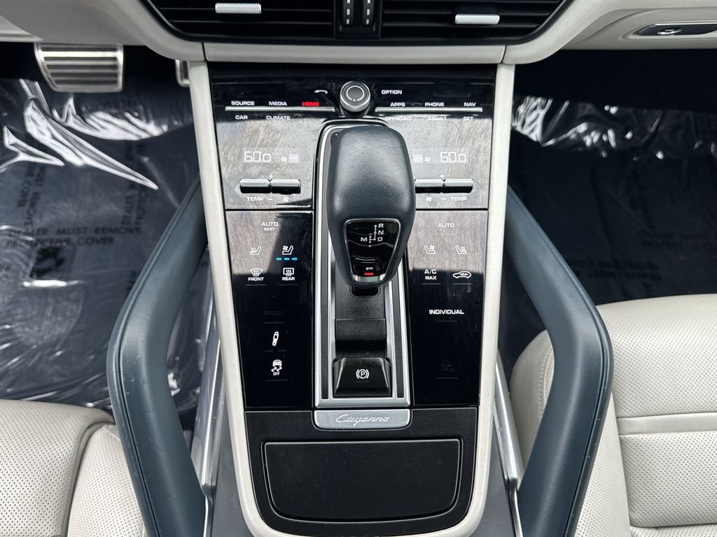 Used 2023 Porsche Cayenne Turbo S image 23