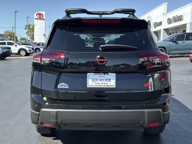 New 2027 Nissan Rogue SV AWD/4WD image 3