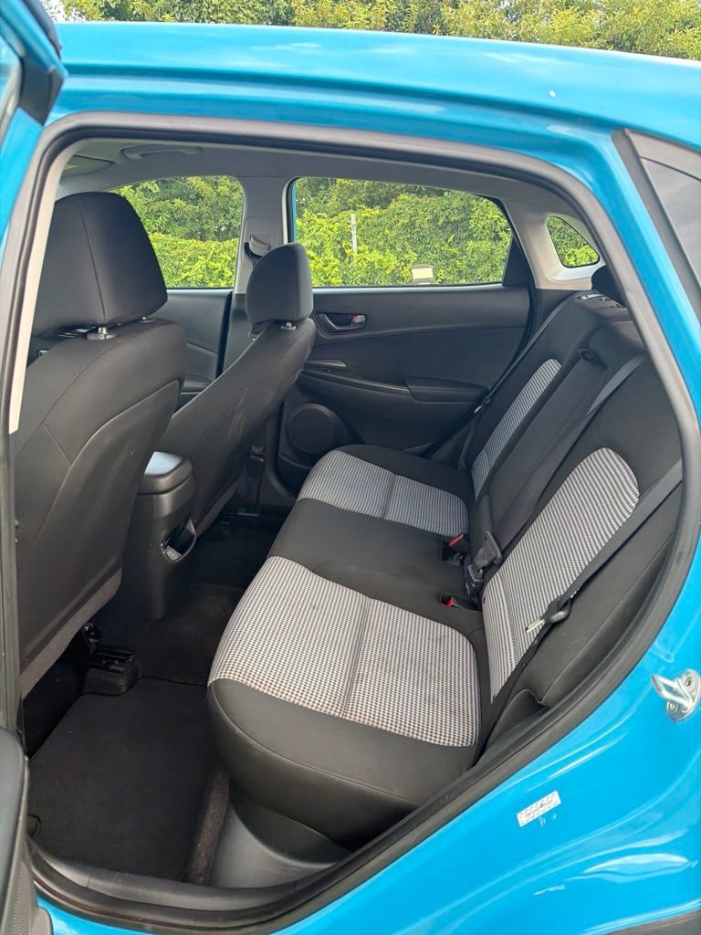 Used 2023 Hyundai Kona SE FWD image 12