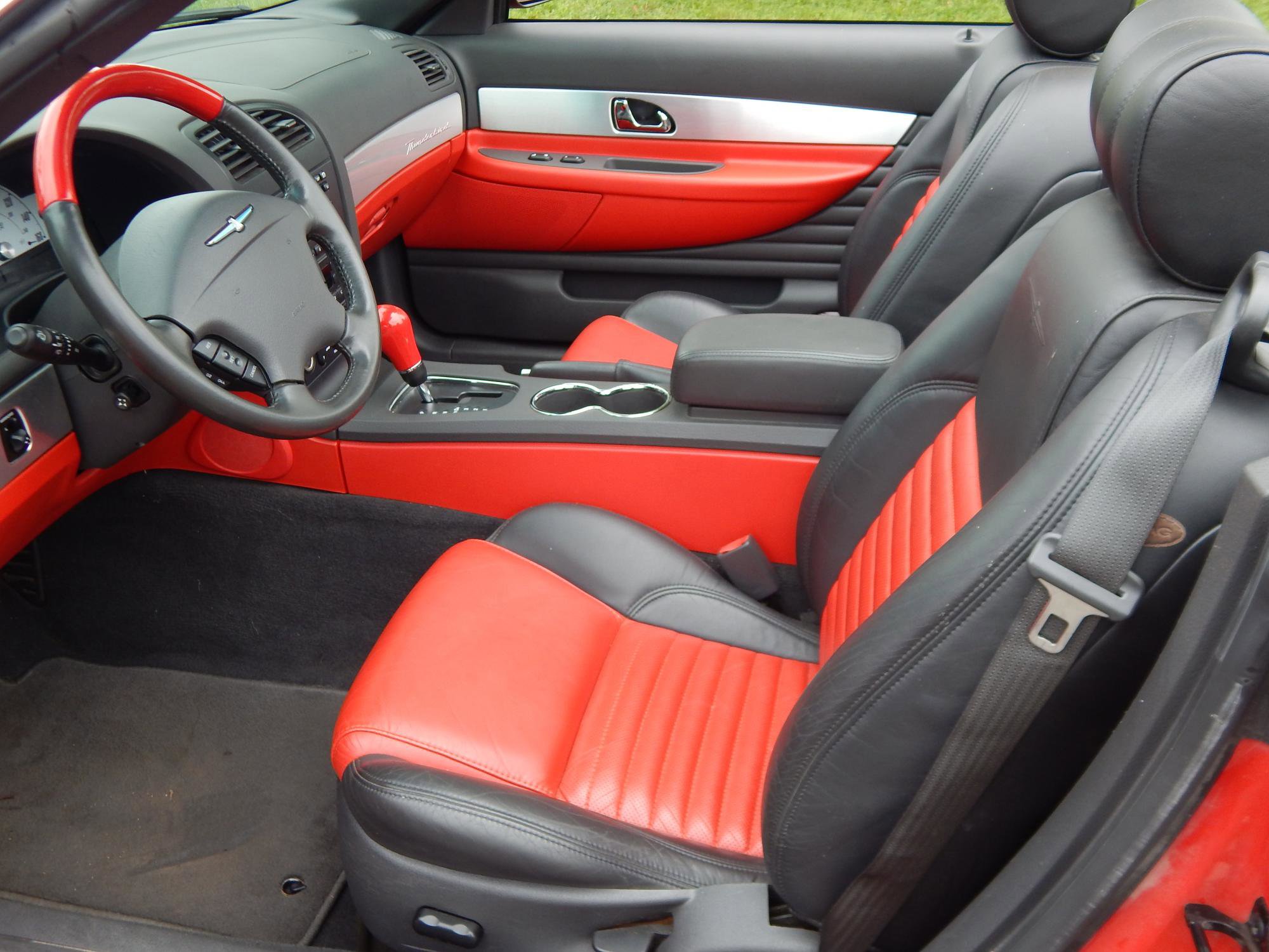 Used 2002 Ford Thunderbird image 16