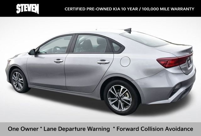 Certified 2023 Kia Forte LXS image 3