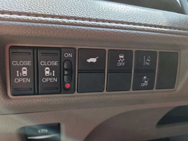 Used 2018 Honda Odyssey EX-L image 23