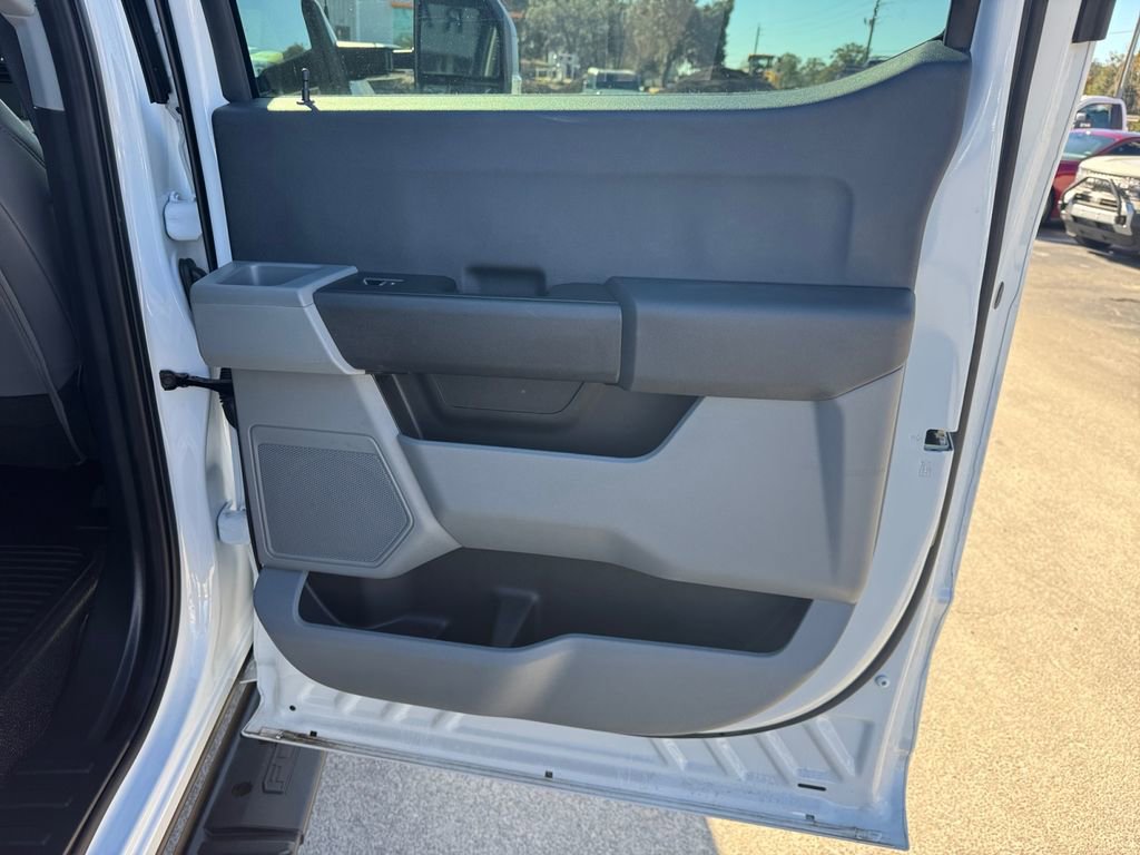 New 2025 Ford F250 XL w/ XL Off-Road Package image 21
