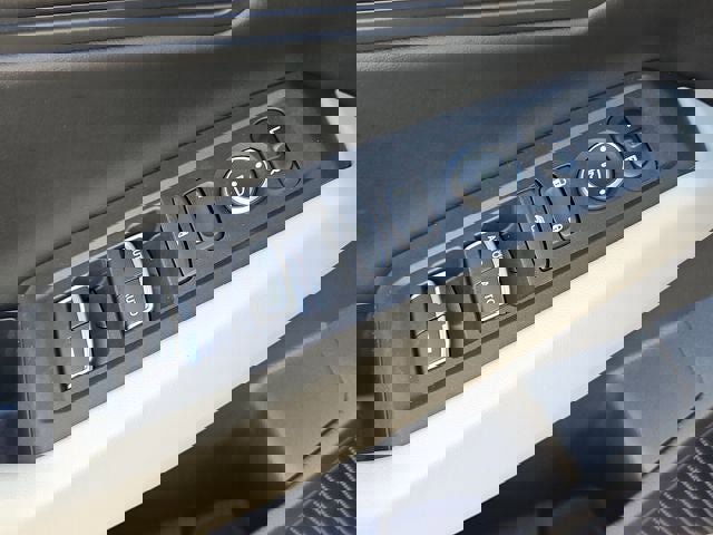 Certified 2025 Honda Accord SE image 25