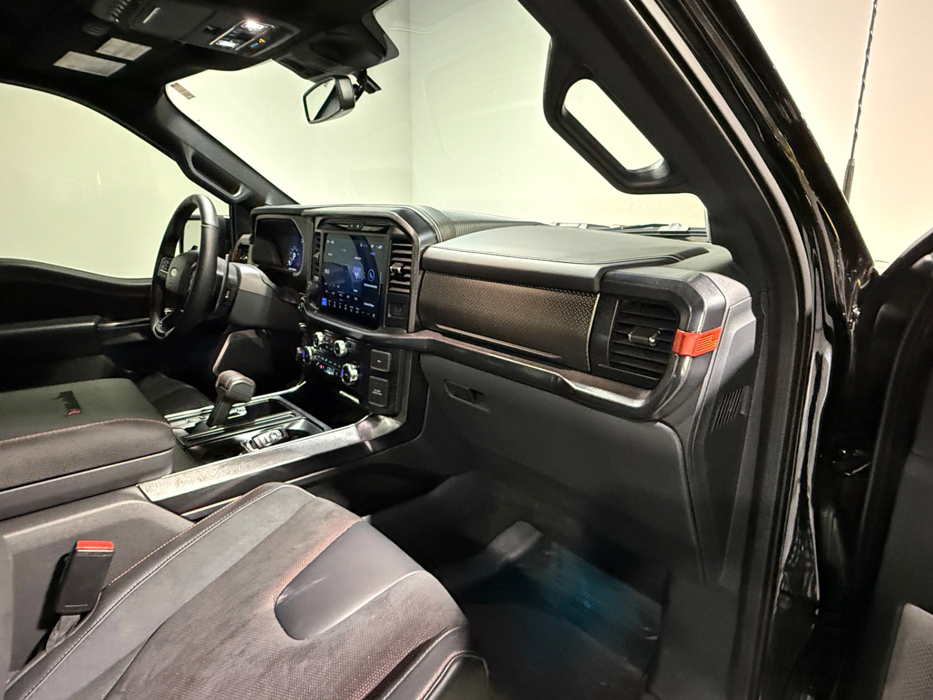 Used 2025 Ford F150 Raptor w/ Equipment Group 803A Raptor R image 37