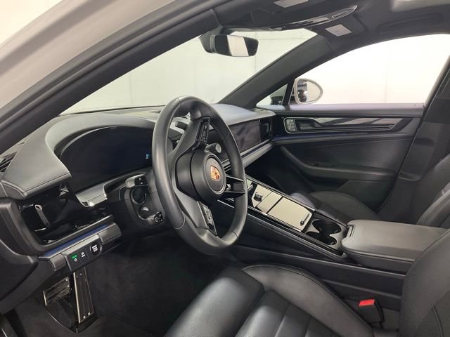 Used 2024 Porsche Panamera 4 image 23