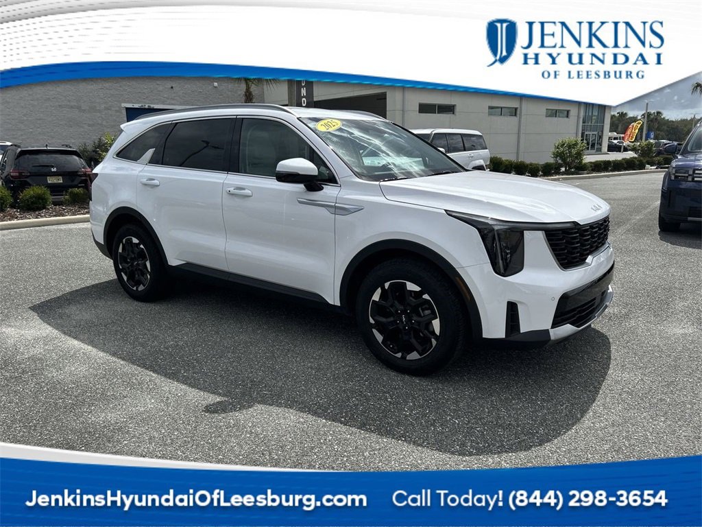 Used 2025 Kia Sorento S