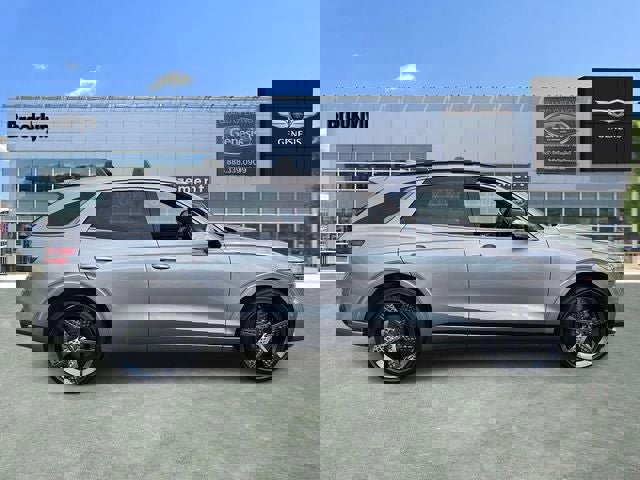 Used 2023 Genesis GV70 3.5T Sport w/ Sport Prestige Package image 2