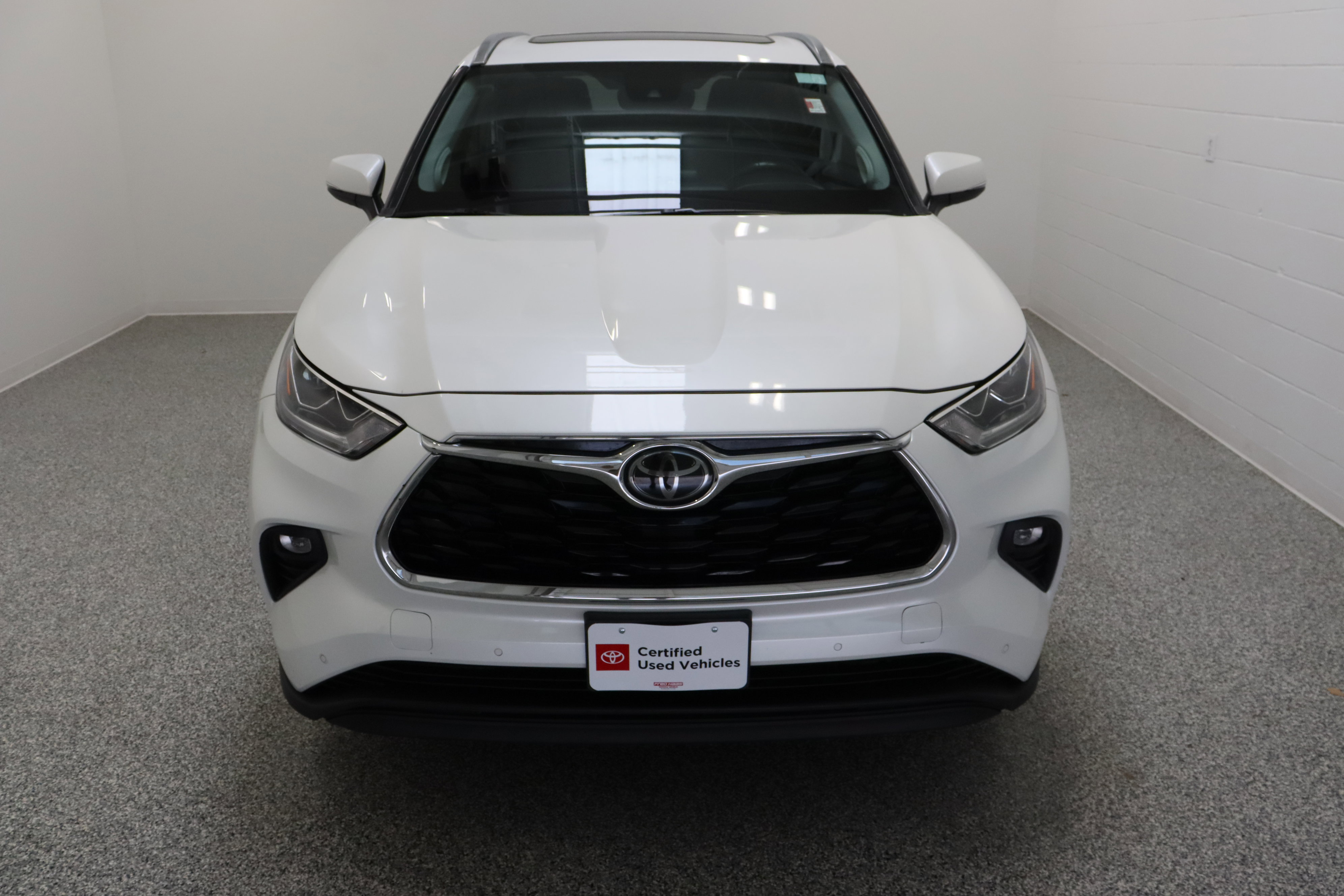 Certified 2020 Toyota Highlander Limited image 3