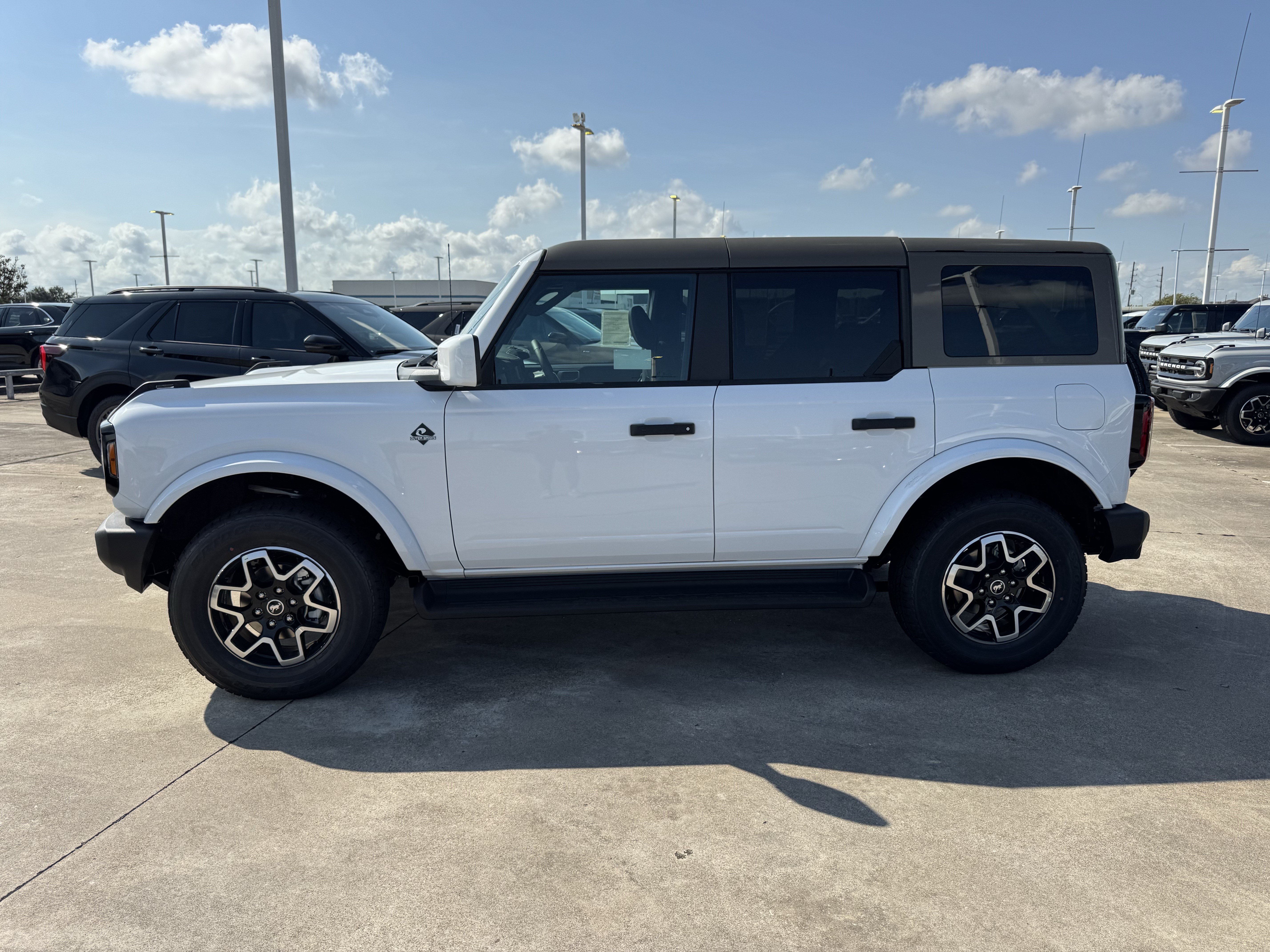 New 2026 Ford Bronco Outer Banks AWD/4WD image 5