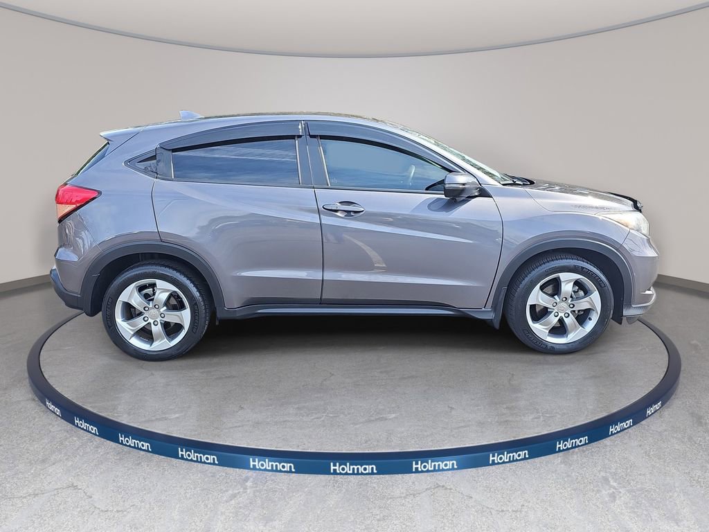 Used 2017 Honda HR-V EX image 5