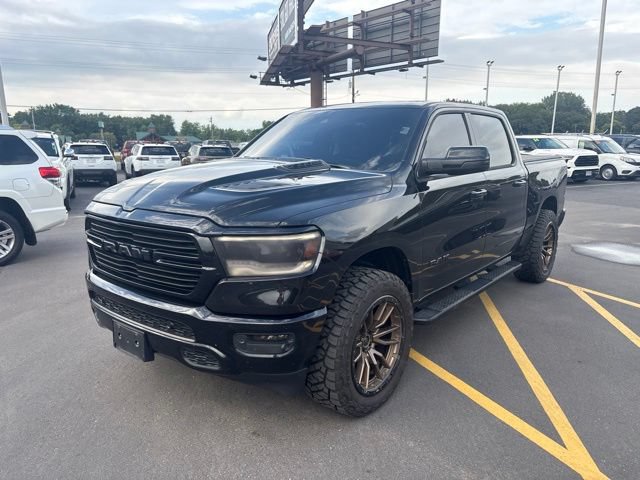 Used 2024 RAM 1500 Laramie AWD/4WD image 3