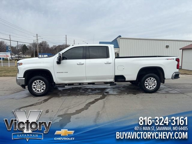 Used 2025 Chevrolet Silverado 3500 LTZ image 1