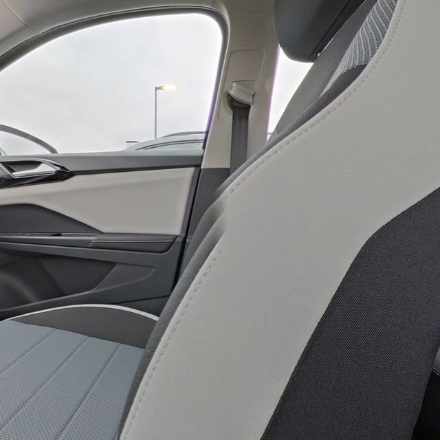 New 2026 Volkswagen Taos S image 24