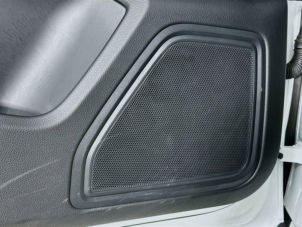 New 2025 Porsche Macan image 21