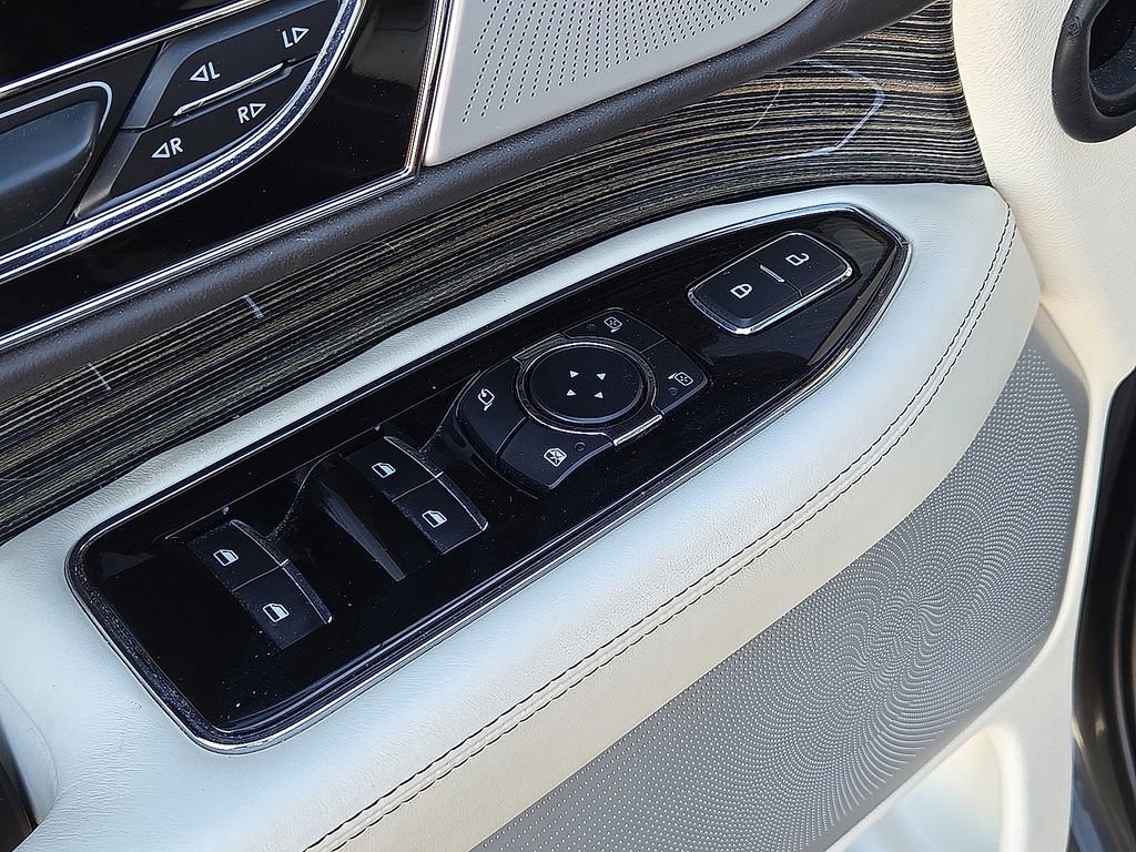 Used 2023 Lincoln Navigator Black Label image 21