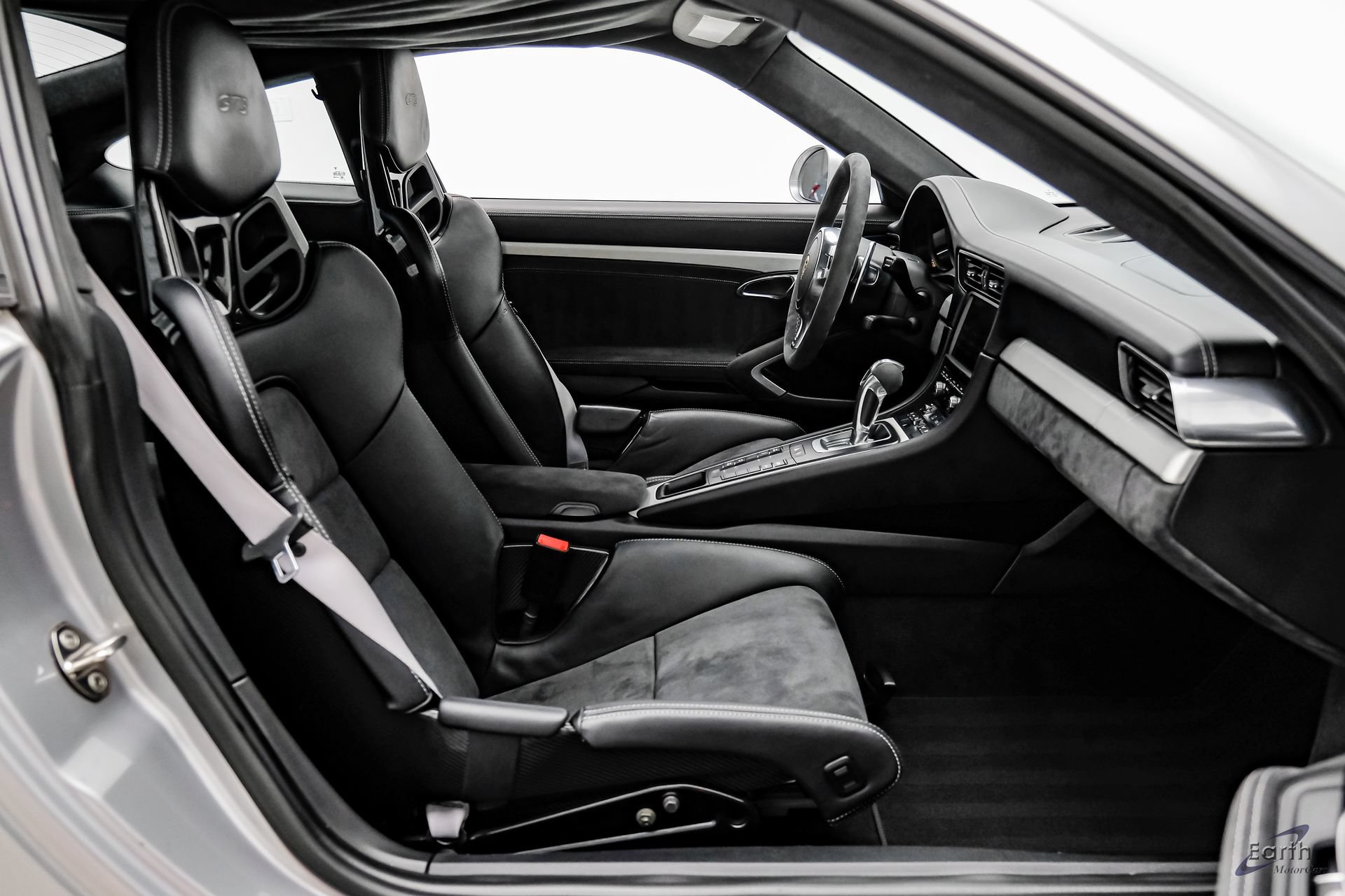 Used 2015 Porsche 911 GT3 RWD image 47