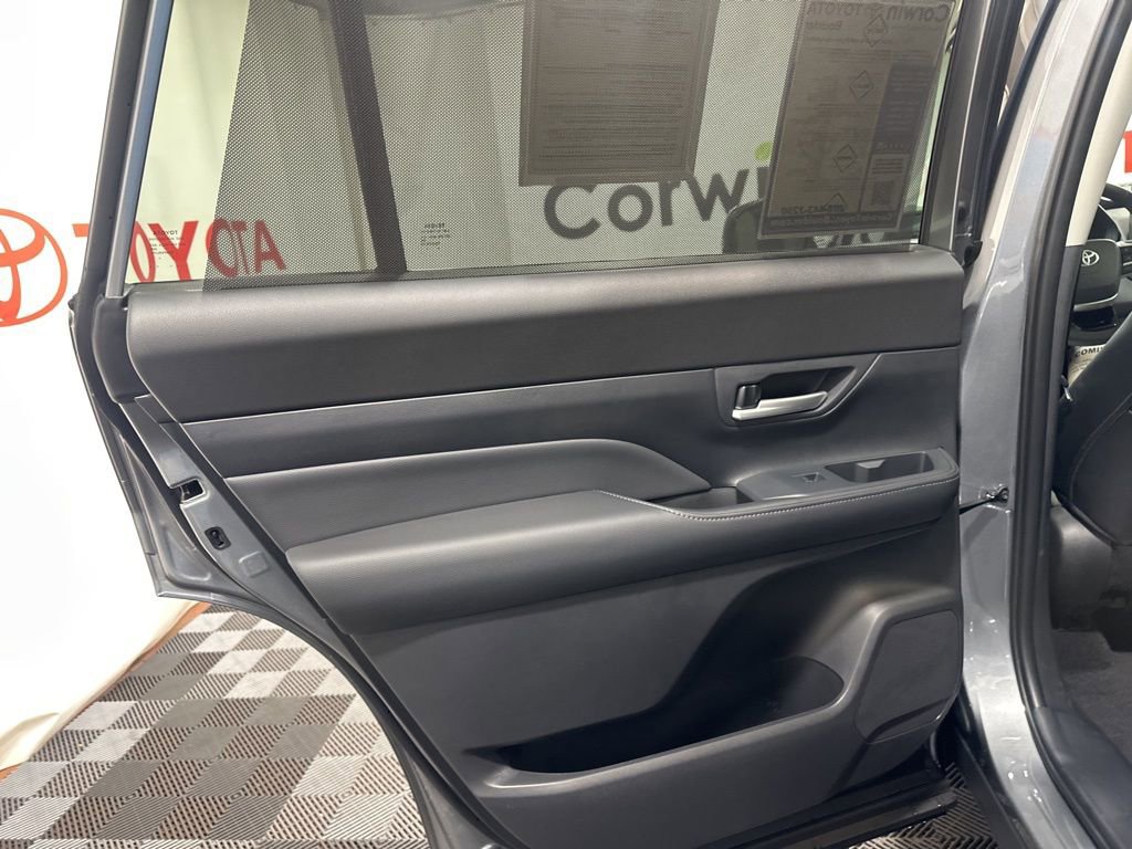 Used 2026 Toyota Grand Highlander Limited image 16
