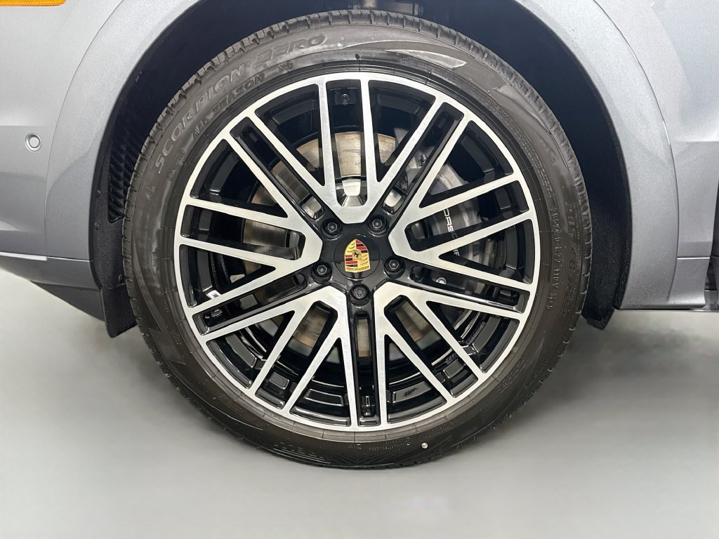 New 2026 Porsche Cayenne E-Hybrid AWD/4WD image 30