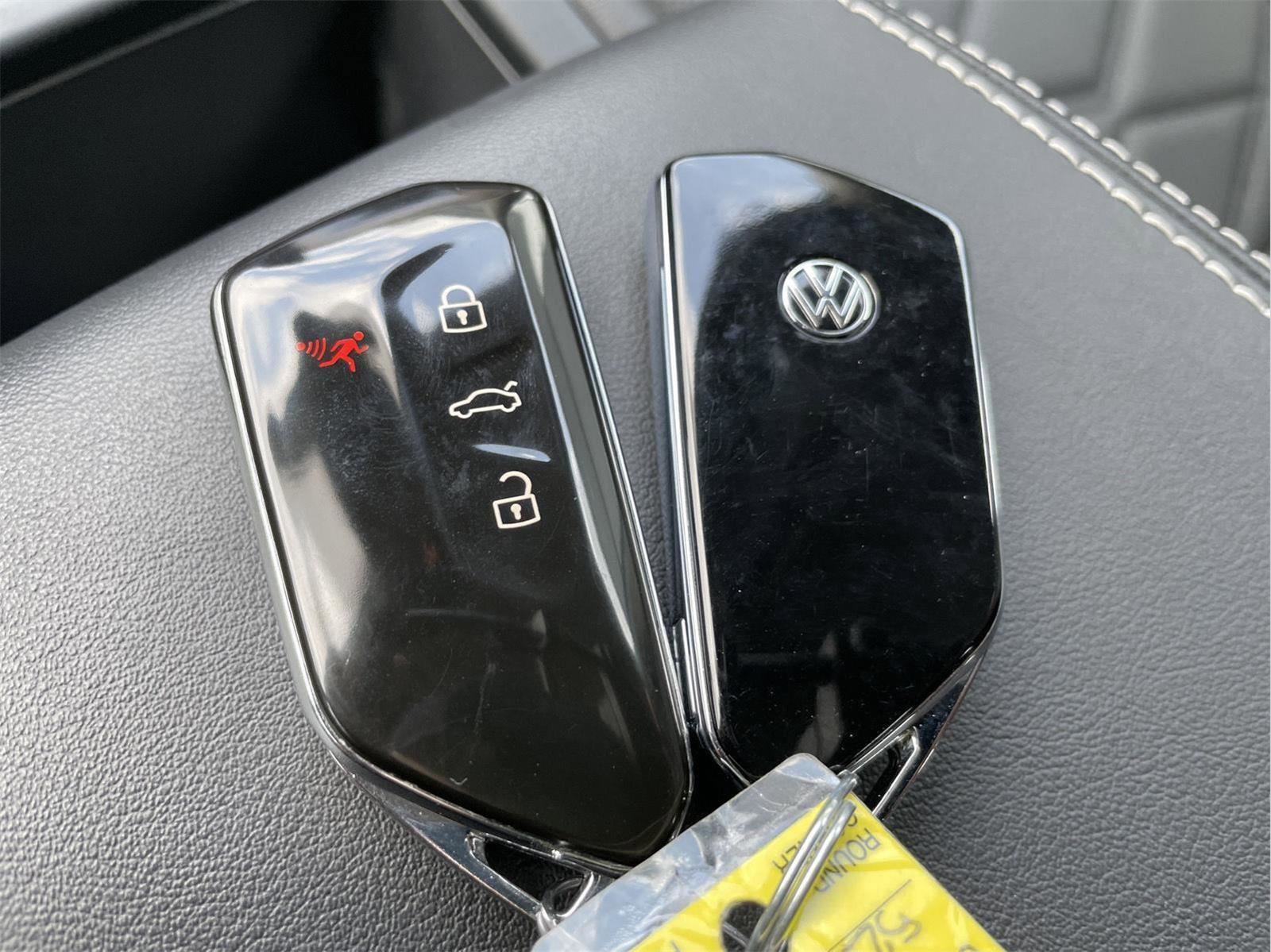 Used 2024 Volkswagen Atlas SE image 33