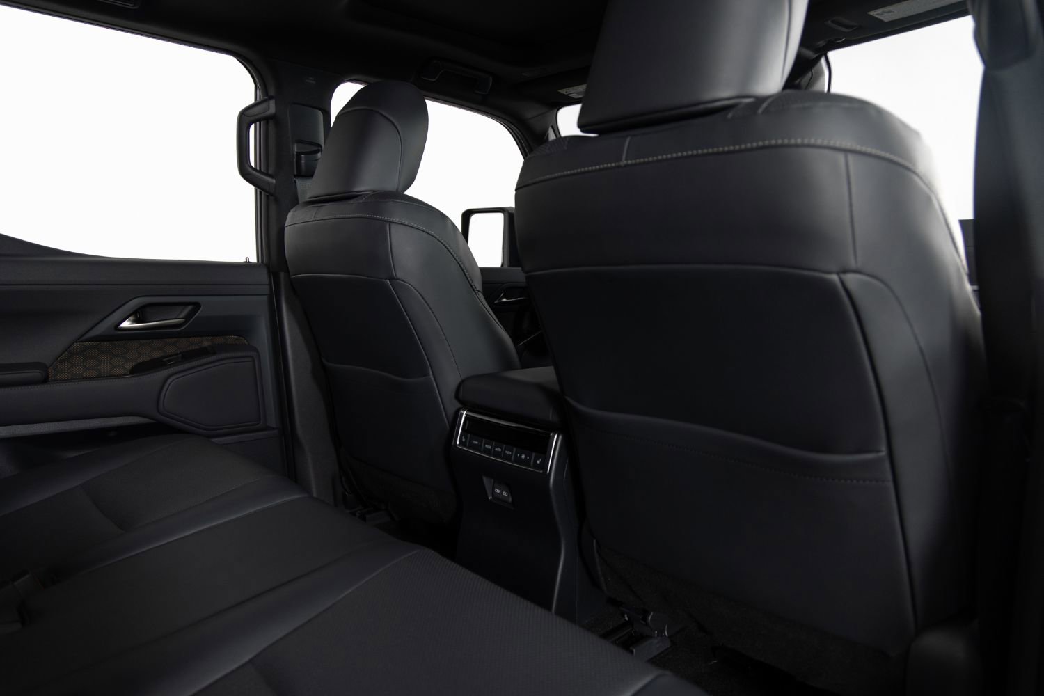 Used 2024 Lexus GX 550 w/ Accessory Package (2T) image 24