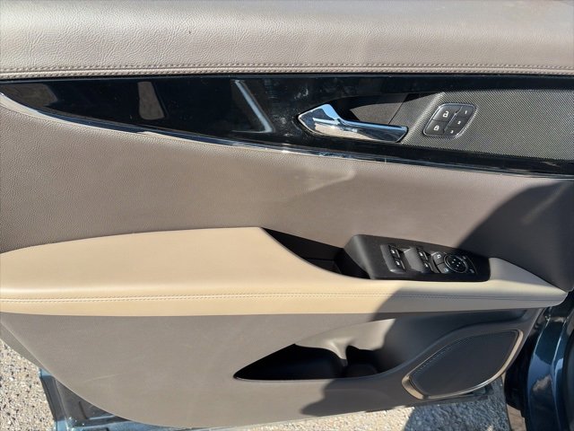 Used 2023 Lincoln Nautilus Reserve image 18