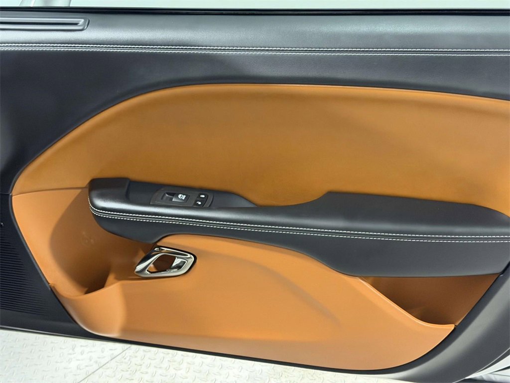 Used 2023 Dodge Challenger SRT Hellcat image 9