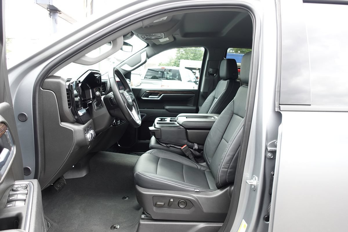 Used 2025 GMC Sierra 1500 Elevation AWD/4WD image 18