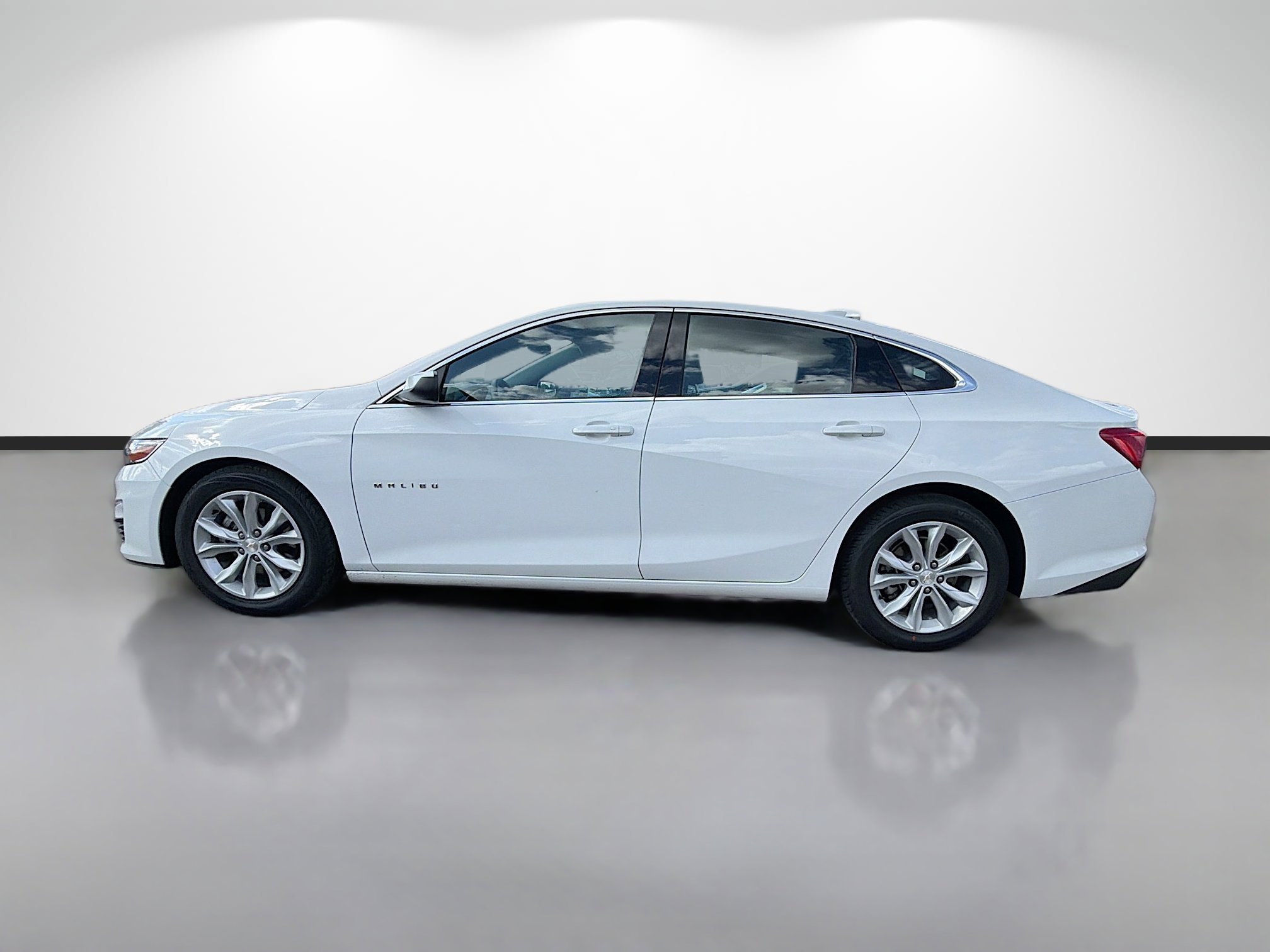 Used 2025 Chevrolet Malibu LT image 6