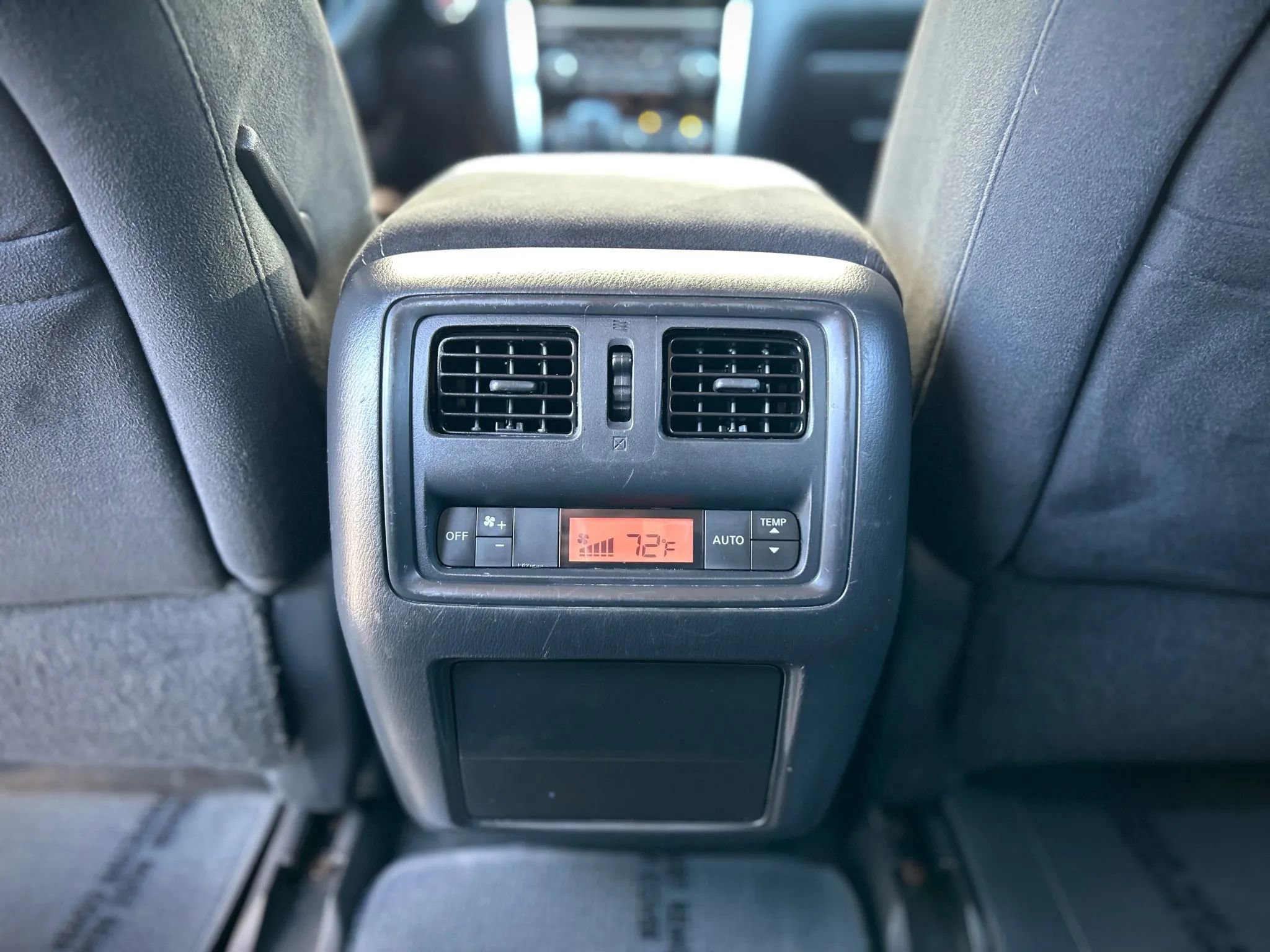 Used 2013 Nissan Pathfinder SV image 15