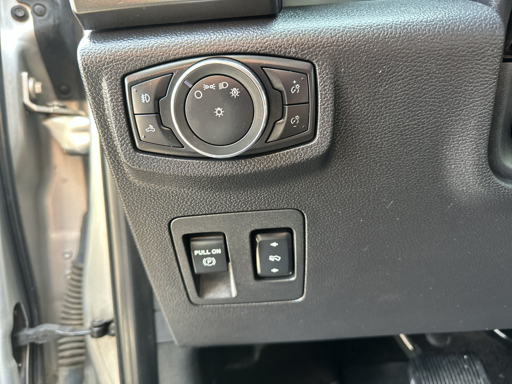 Used 2016 Ford F150 XLT w/ Equipment Group 302A Luxury AWD/4WD image 19