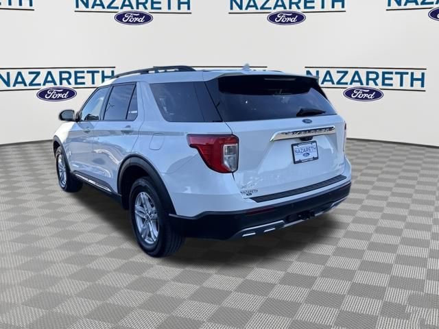 Used 2023 Ford Explorer XLT w/ Equipment Group 202A image 5