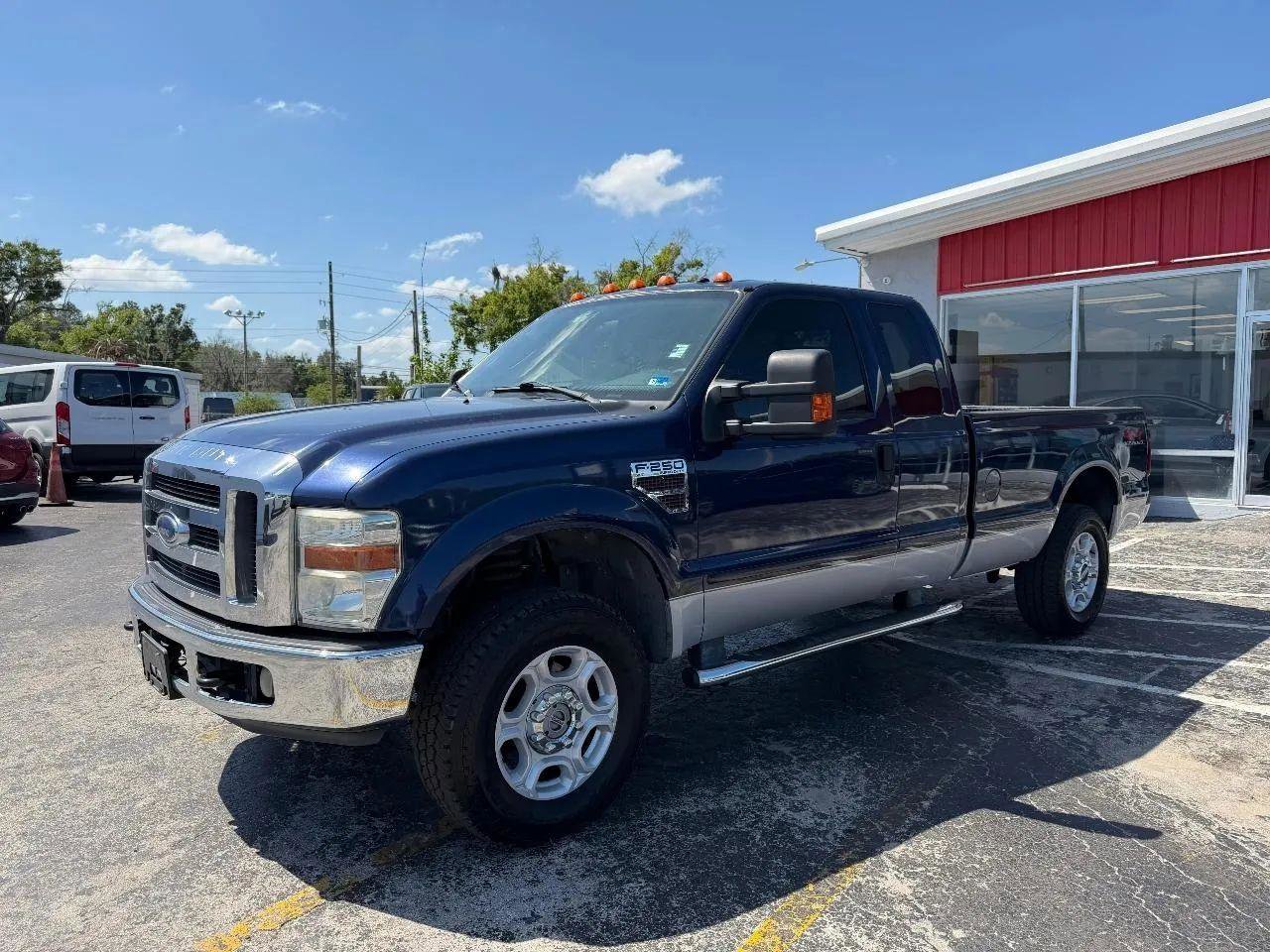 Used 2008 Ford F250 FX4 AWD/4WD image 3