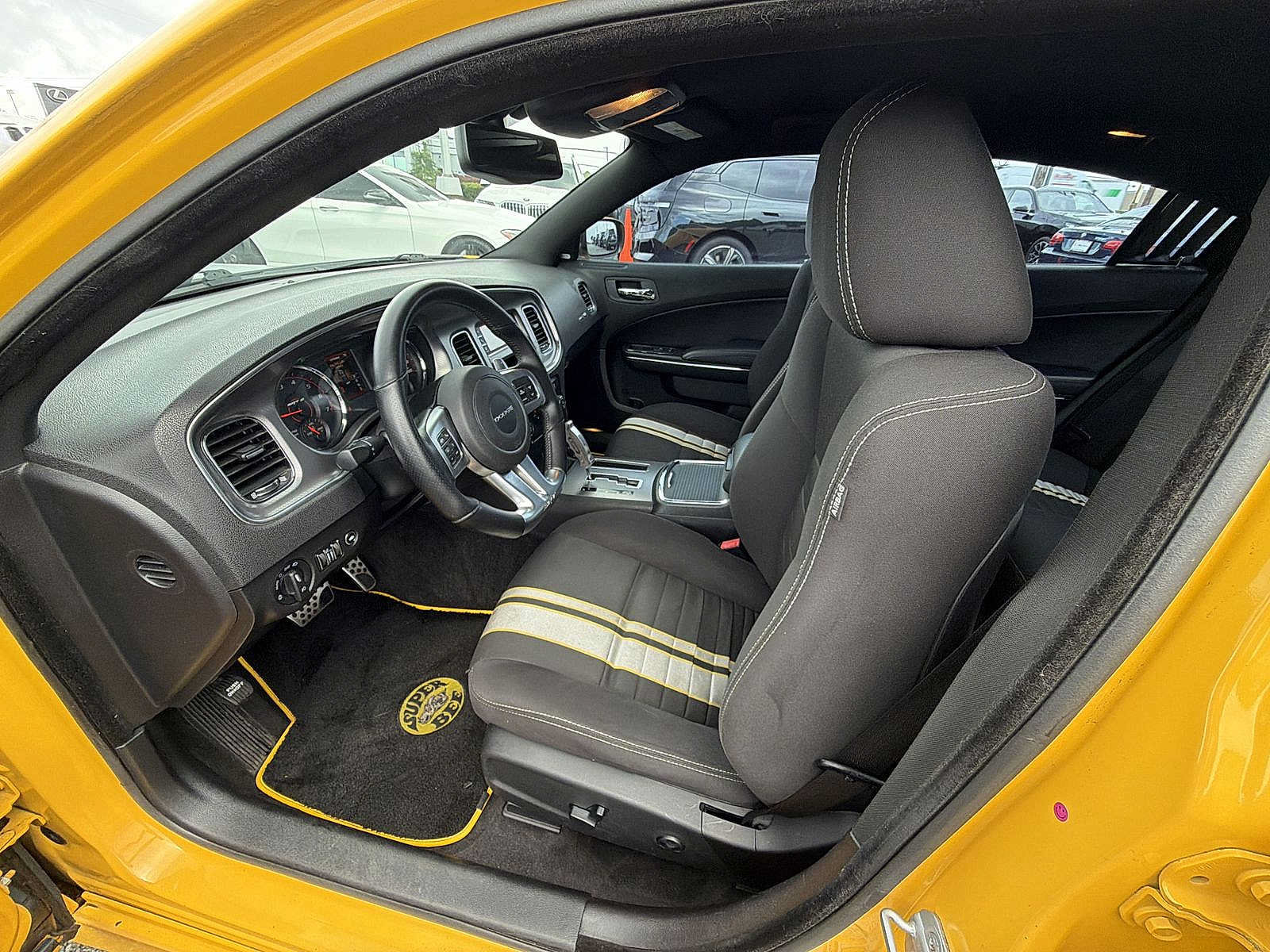 Used 2012 Dodge Charger SRT8 Super Bee w/ Driver Convenience Group II RWD image 10