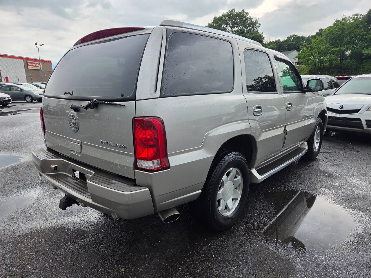 Used 2004 Cadillac Escalade AWD image 5