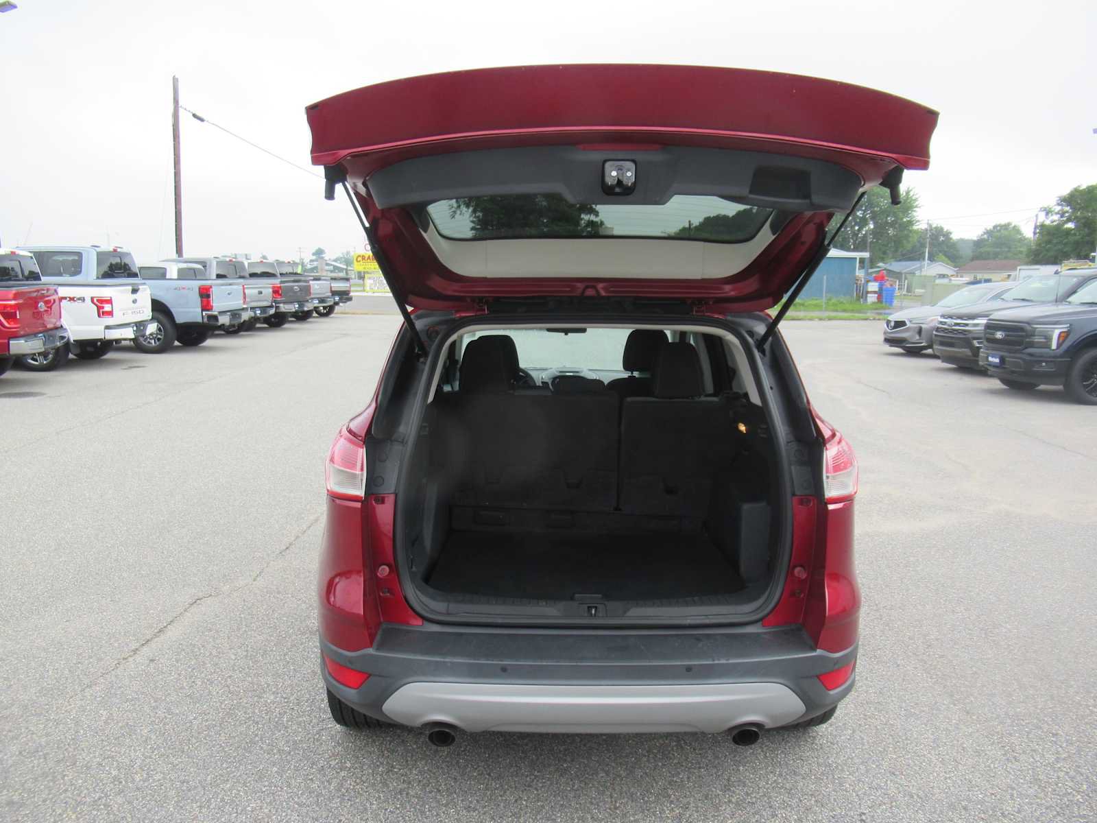 Used 2016 Ford Escape SE w/ Equipment Group 201A FWD image 18