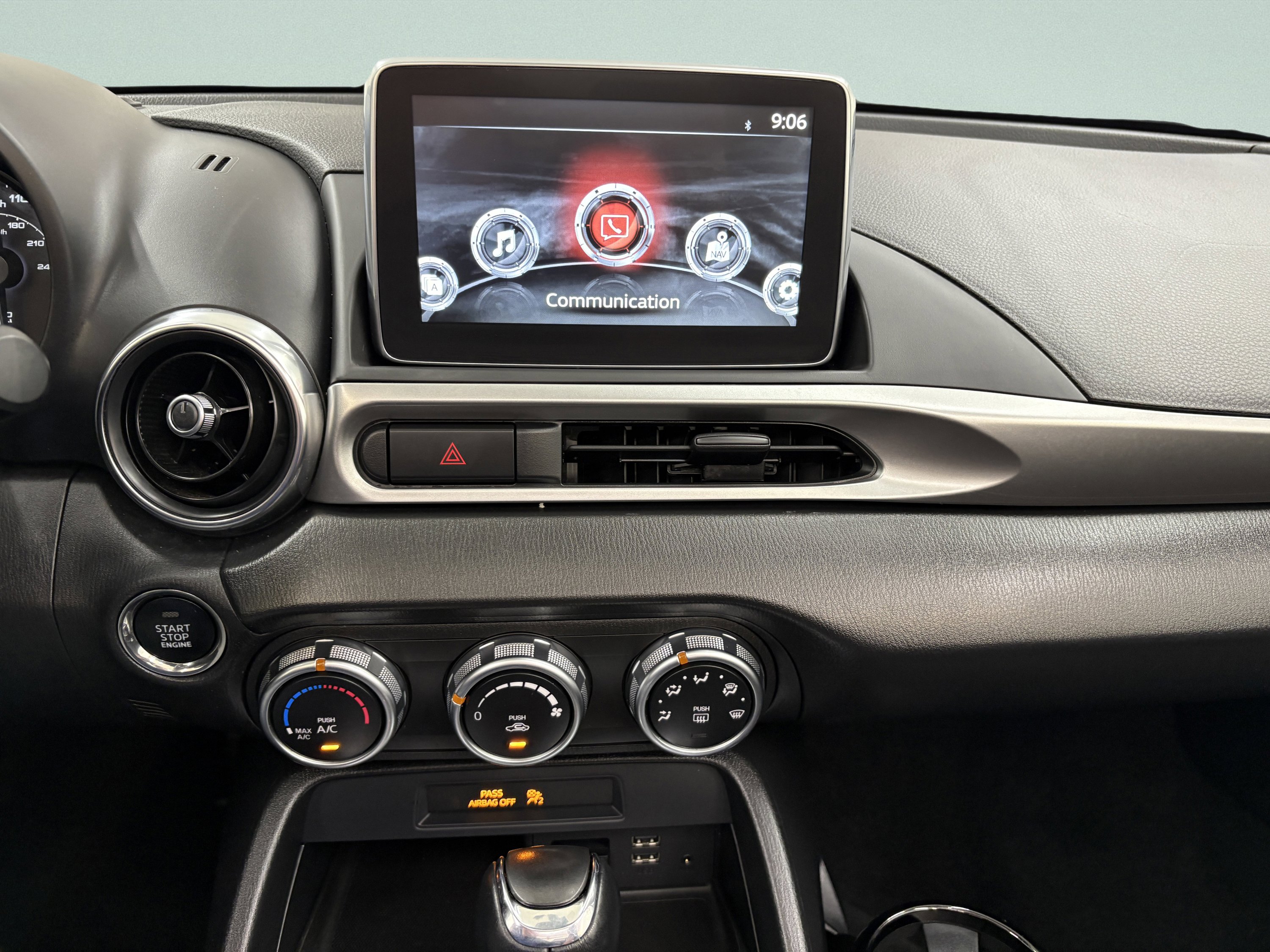 Used 2018 FIAT 124 Spider Classica w/ Technology Group image 17