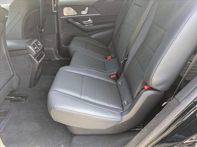 Used 2025 Mercedes-Benz GLS 450 4MATIC image 21