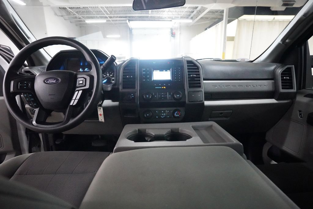 Used 2021 Ford F250 XL w/ Power Equipment Group RWD image 5