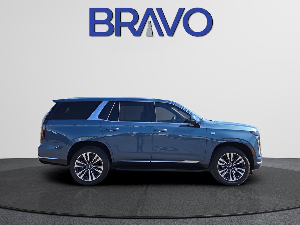 Used 2025 Cadillac Escalade Premium Luxury RWD image 3