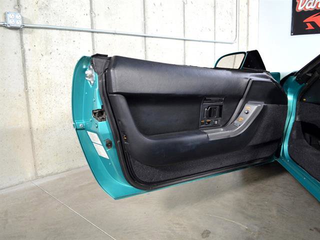 Used 1991 Chevrolet Corvette Convertible image 14