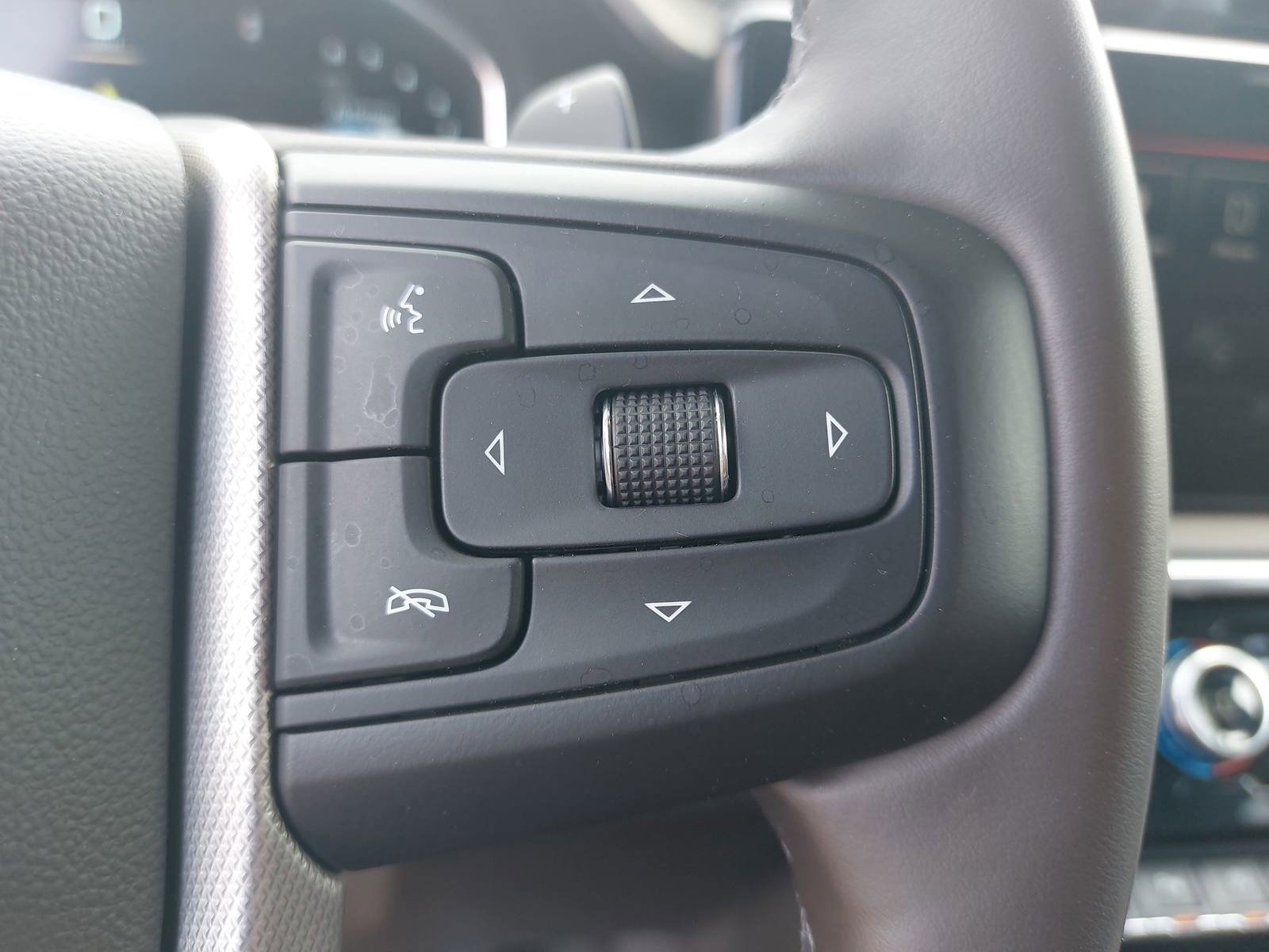 Used 2025 GMC Sierra 1500 Denali w/ Technology Package AWD/4WD image 19