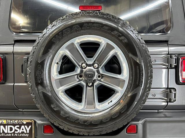 Certified 2022 Jeep Wrangler Unlimited Sahara w/ Cold Weather Group image 8