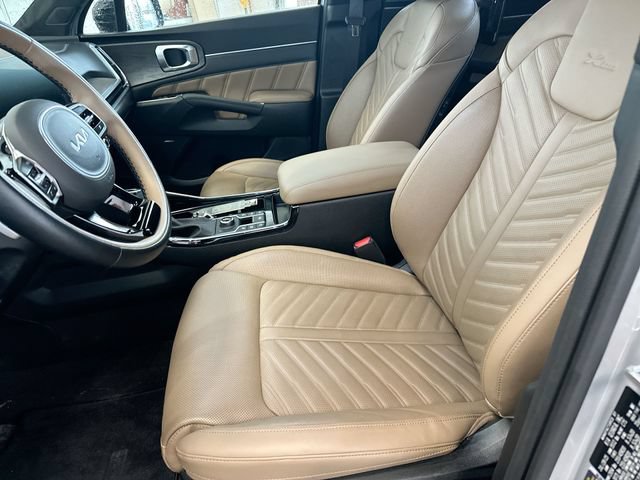 Certified 2025 Kia Sorento SX Prestige w/ Olive Brown Leather Package AWD/4WD image 15