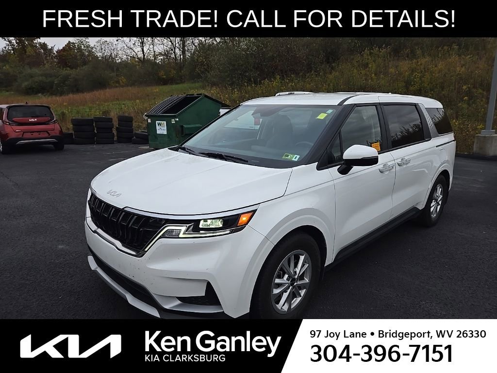 Certified 2023 Kia Carnival LX image 1
