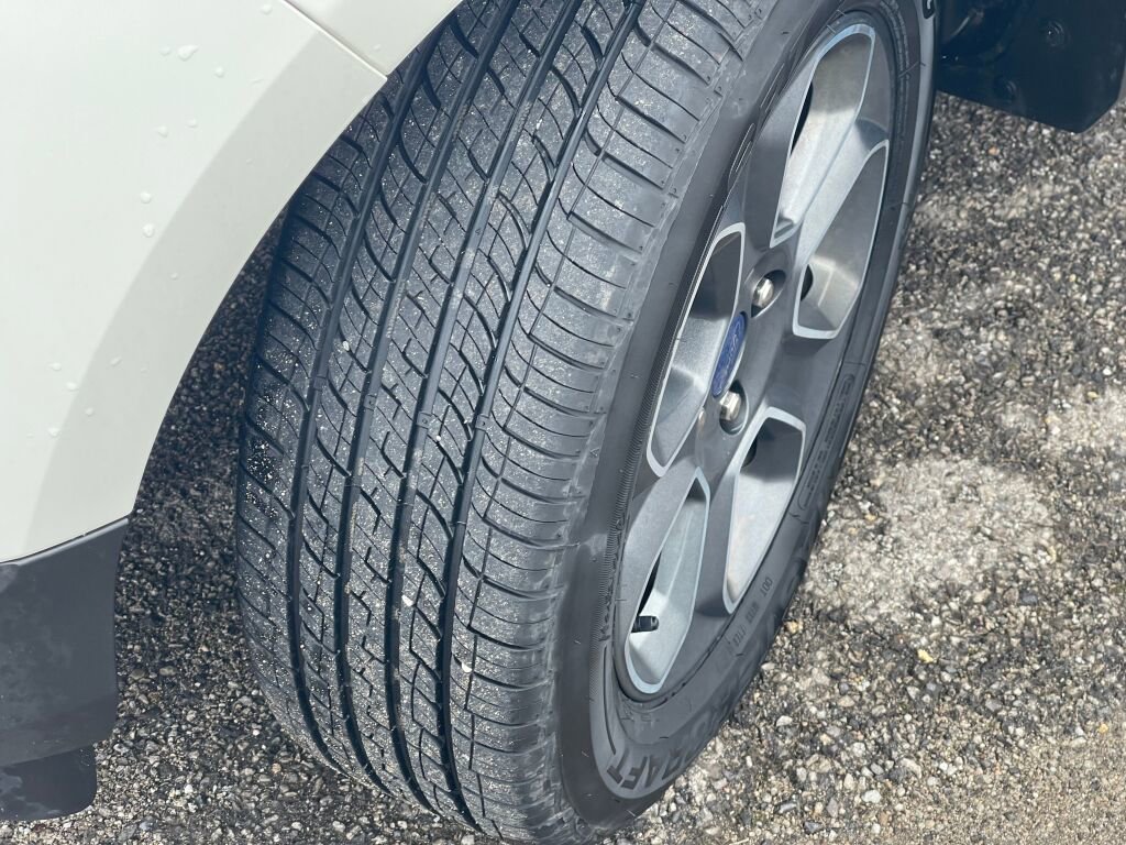 Used 2021 Ford EcoSport S image 24