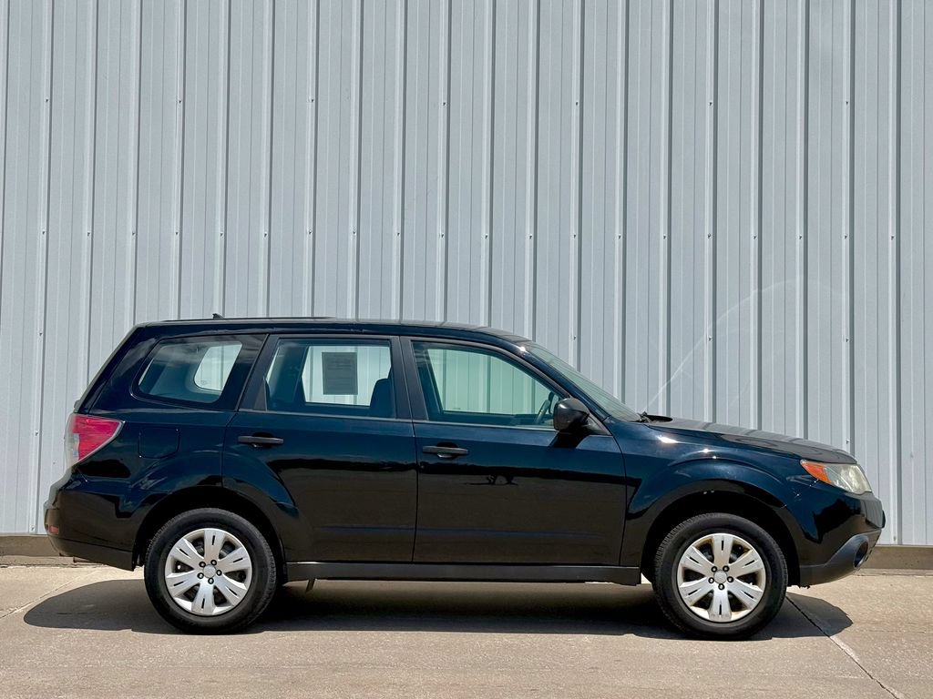 Used 2010 Subaru Forester 2.5X AWD/4WD image 7